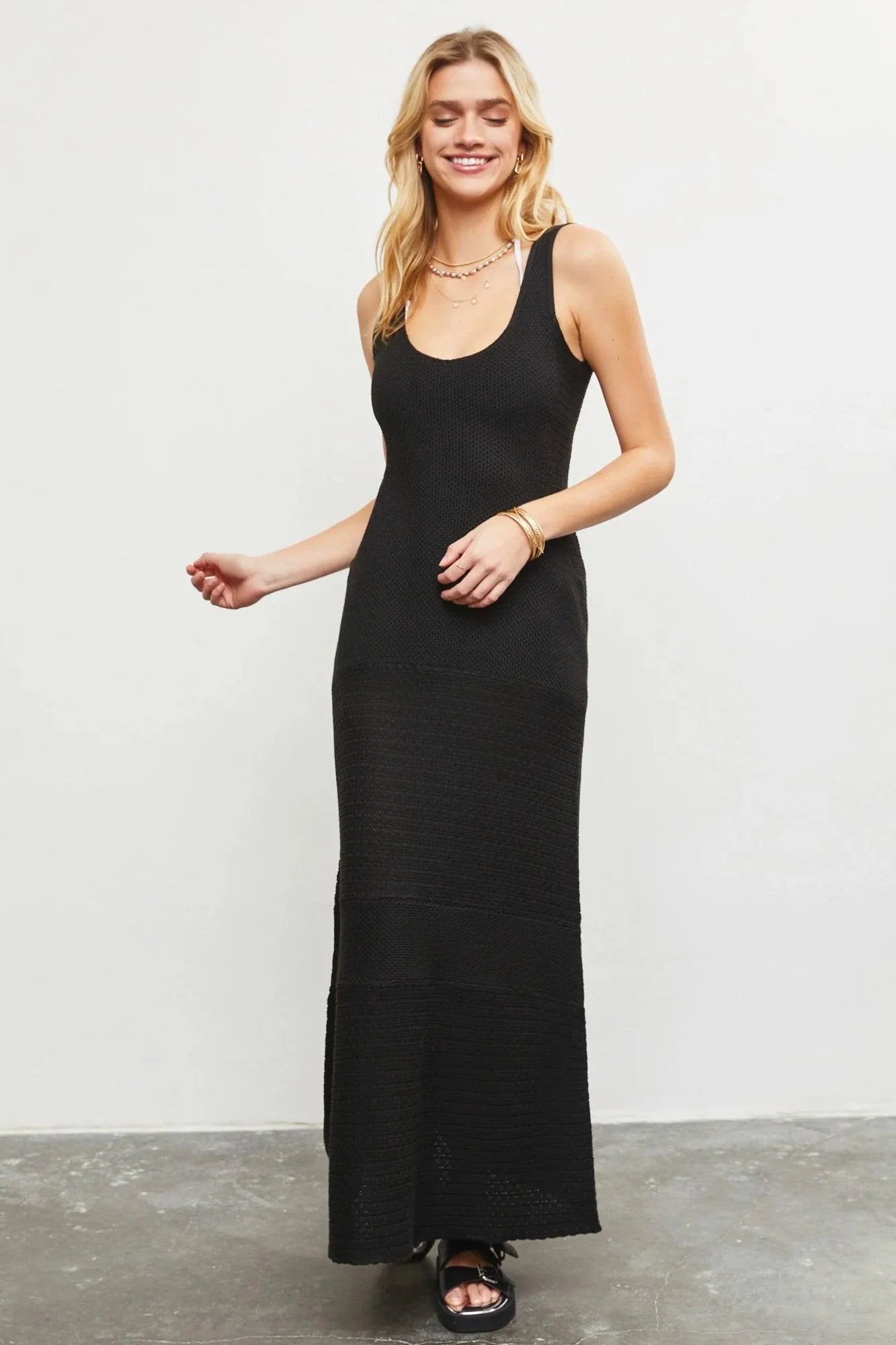 Crochet Detailing Sleeveless Knit Maxi Dress